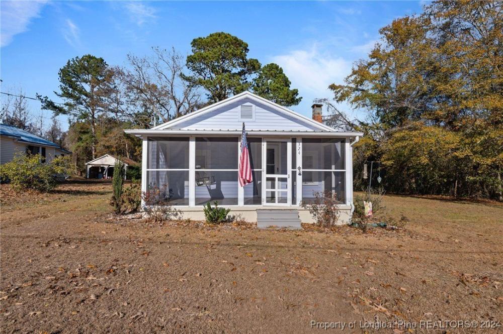Currently Displayed Property Photo