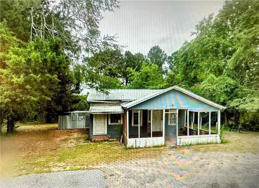 Currently Displayed Property Photo