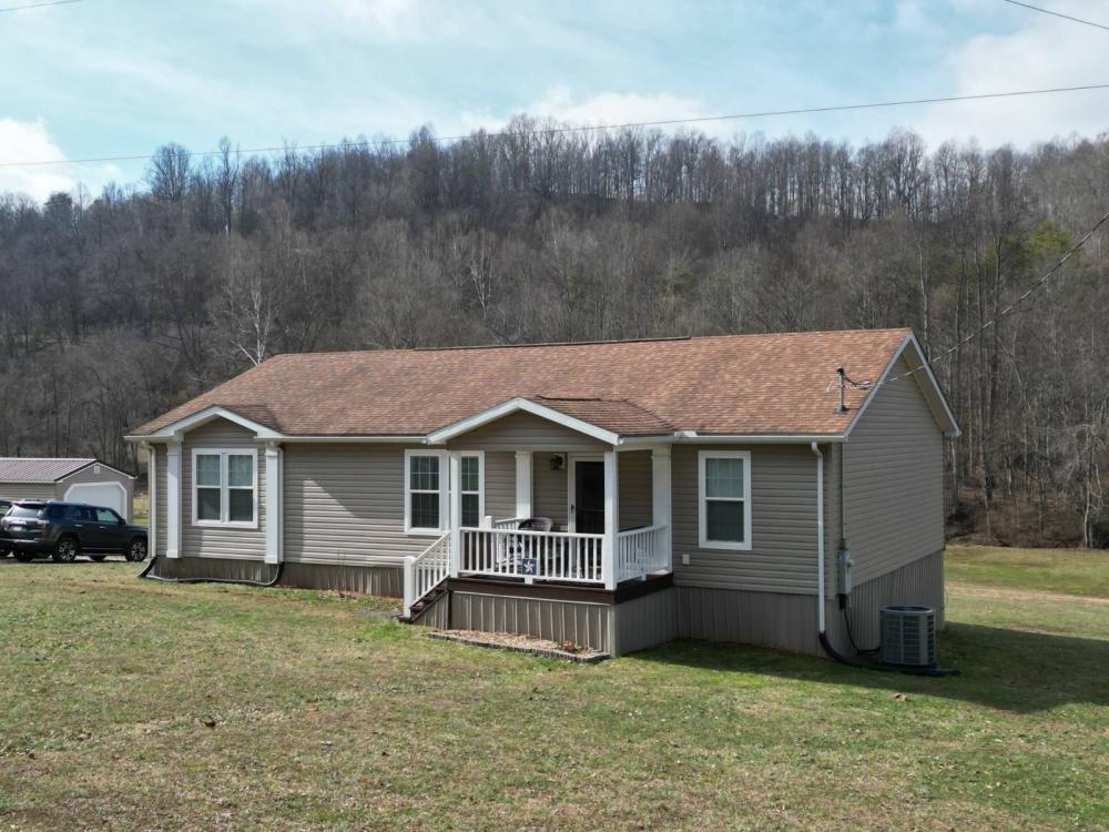Currently Displayed Property Photo