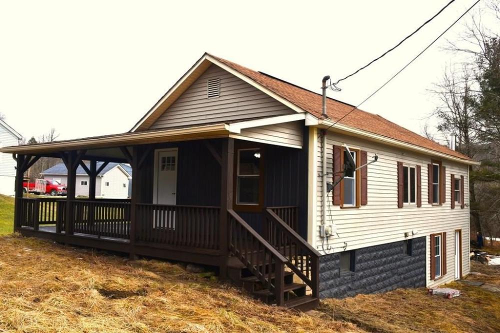 Currently Displayed Property Photo