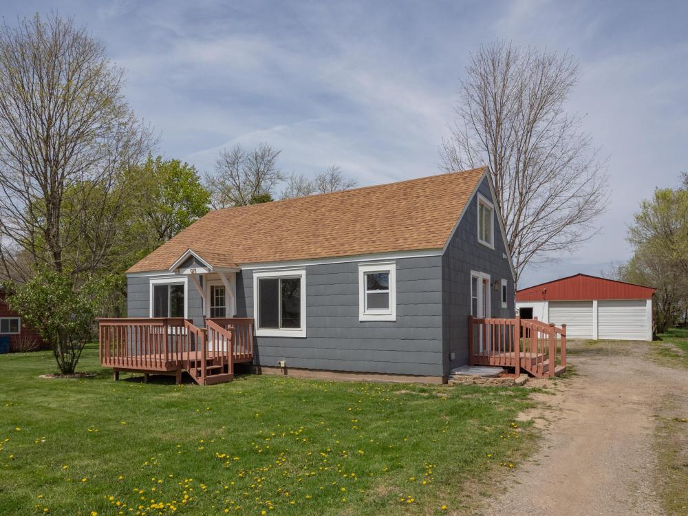 Currently Displayed Property Photo