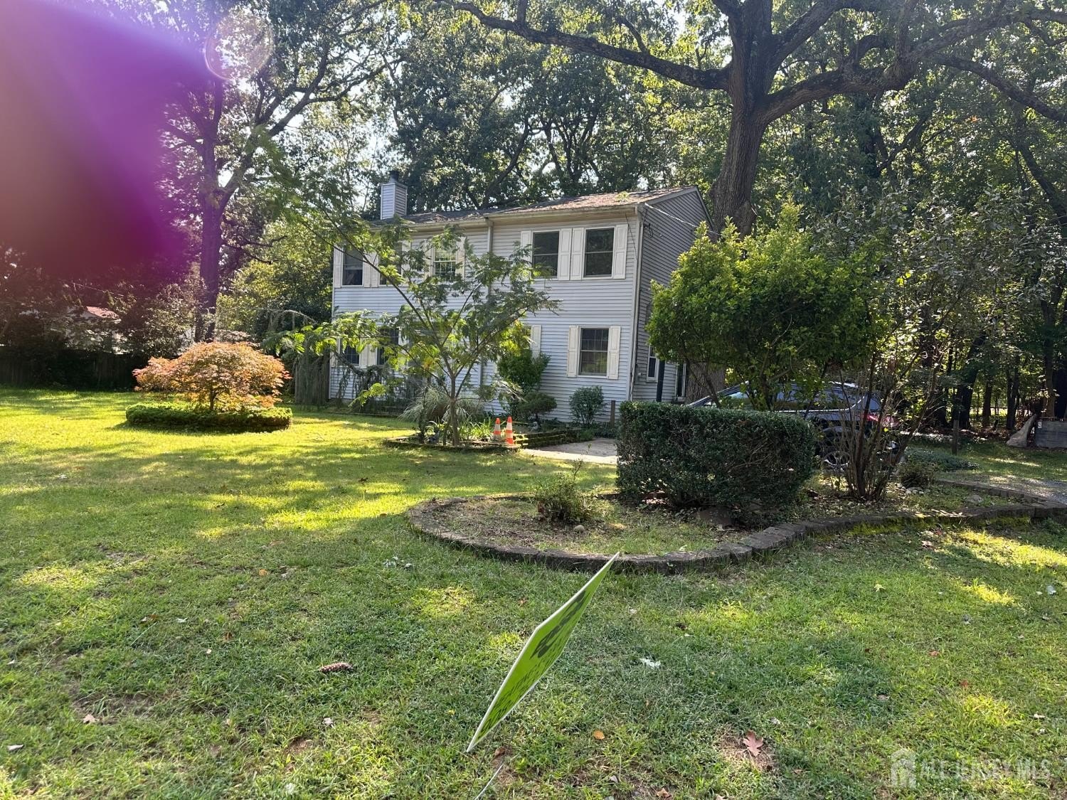 Currently Displayed Property Photo