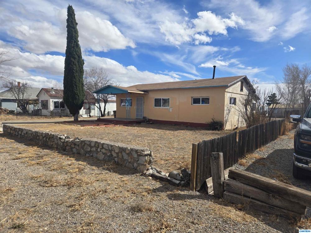 Currently Displayed Property Photo