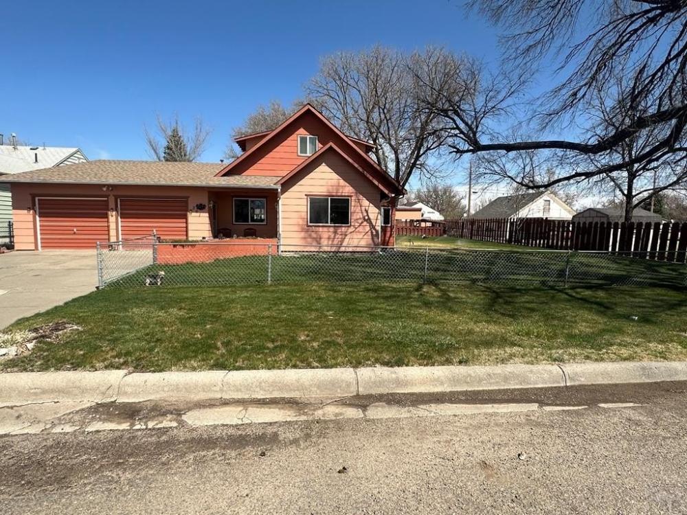 Currently Displayed Property Photo