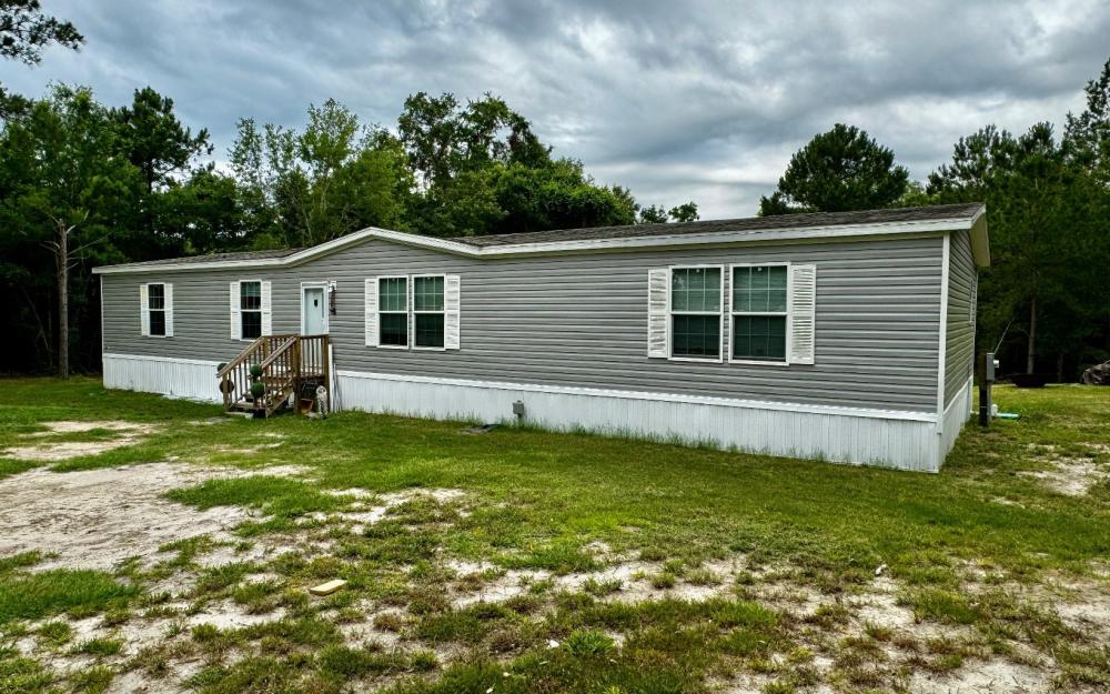 Currently Displayed Property Photo