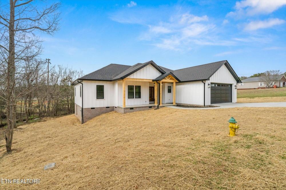 Currently Displayed Property Photo