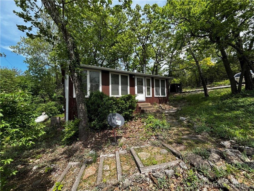 Currently Displayed Property Photo